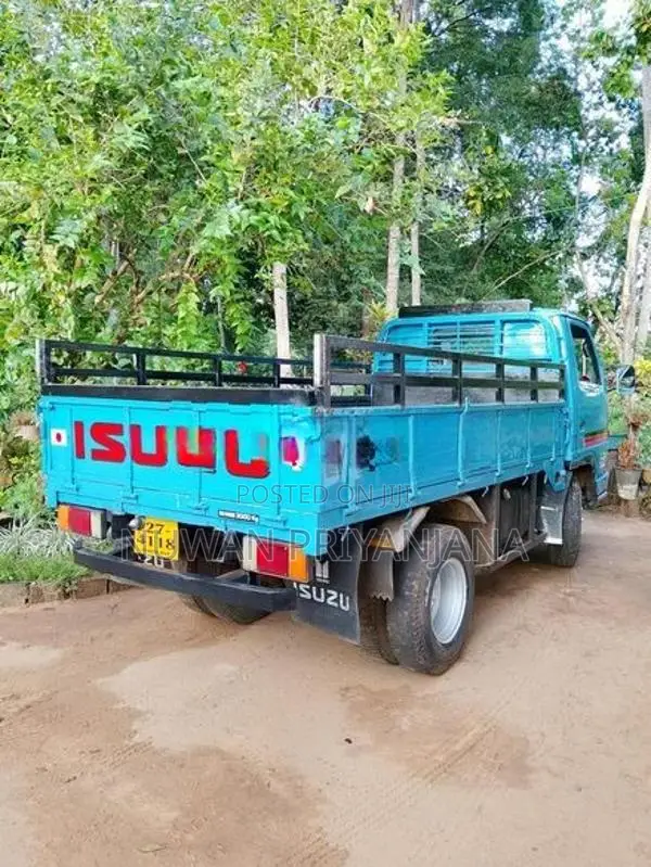 Isuzu Elf 1973