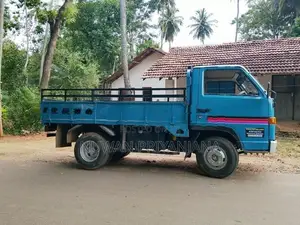 Isuzu Elf 1973
