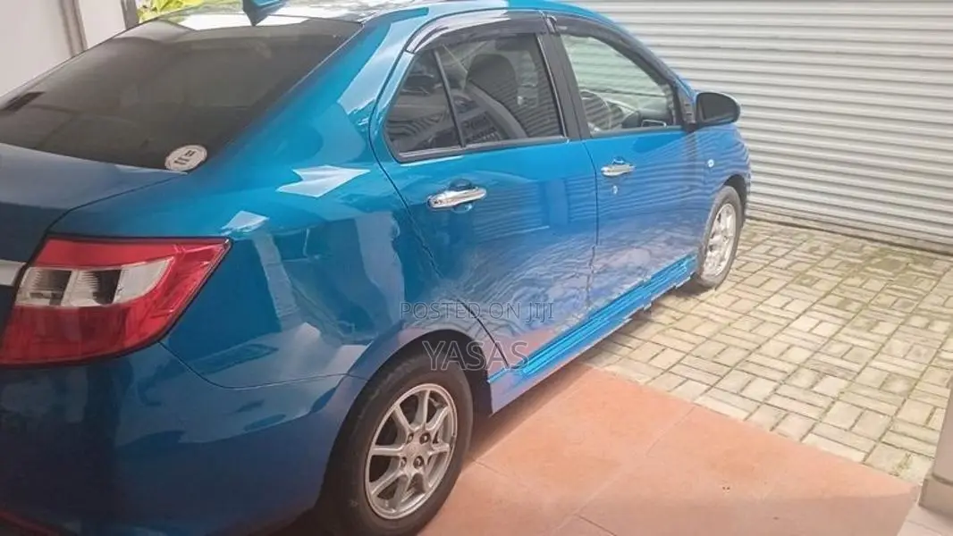 Perodua Bezza 2018