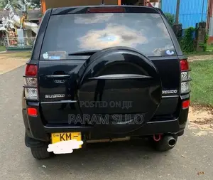 Suzuki Escudo 2011