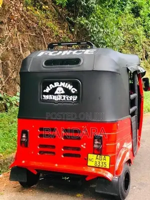 Bajaj RE 2015