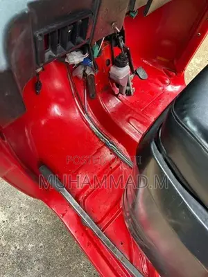 Bajaj RE 2018