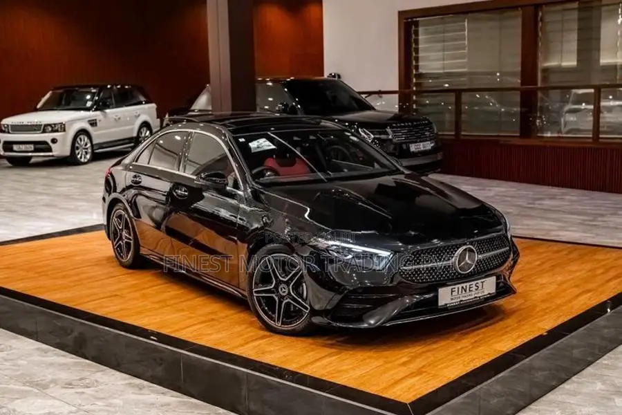 Mercedes Benz A180 AMG Plus 2024