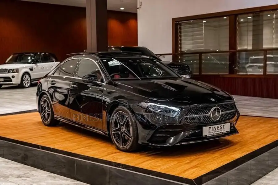Mercedes Benz A180 AMG Plus 2024
