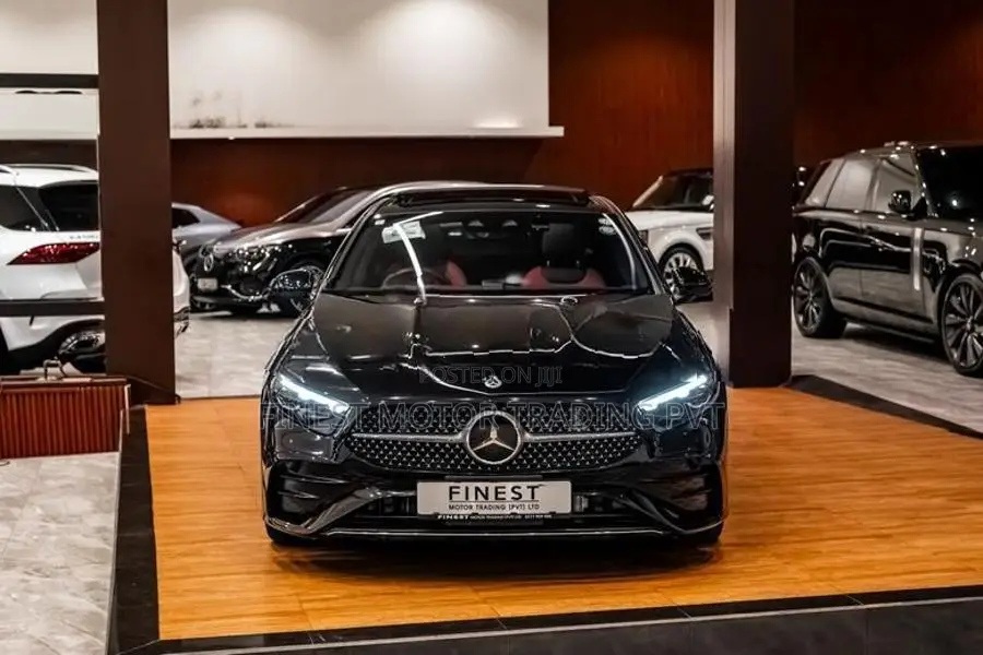 Mercedes Benz A180 AMG Plus 2024