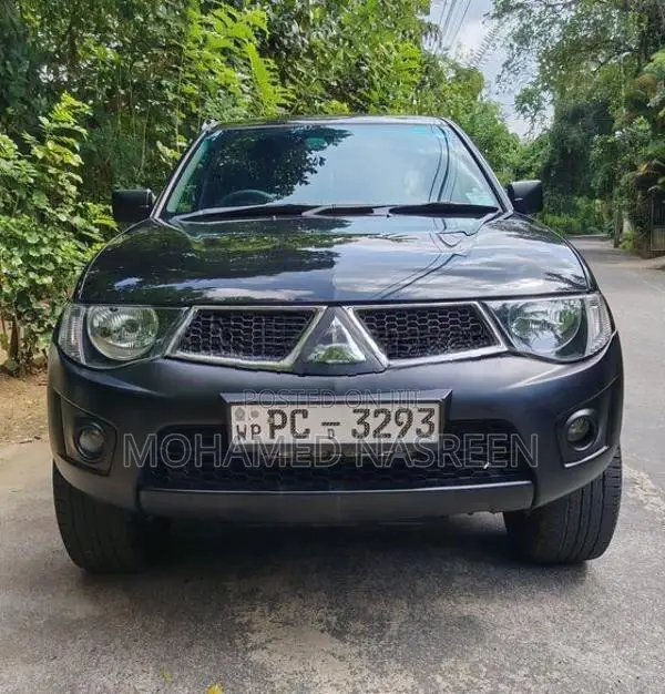 Mitsubishi L200 Mitshubishi 2011