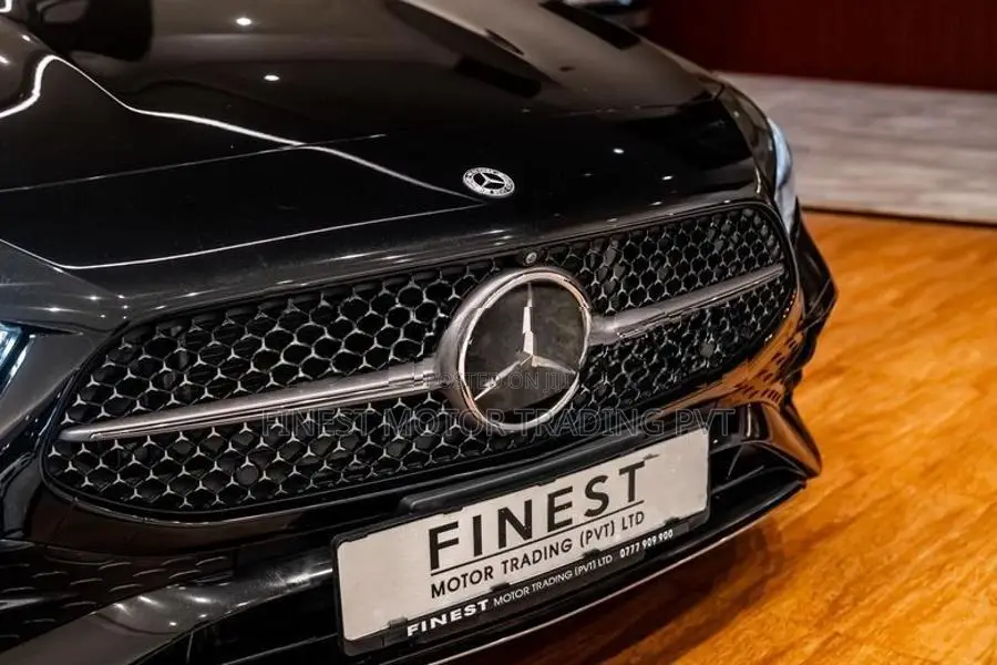 Mercedes Benz A180 AMG Plus 2024