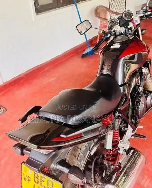 Honda CB4 Revo 2016