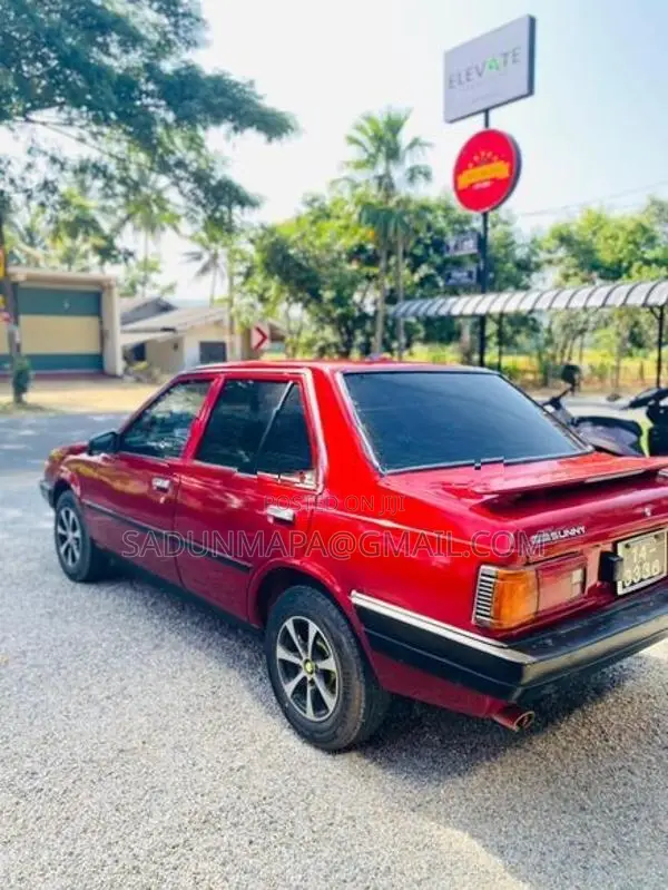 Nissan Sunny B11 1984