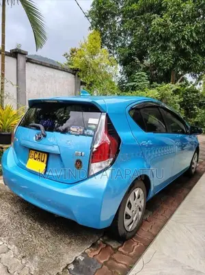 Toyota Aqua 2015
