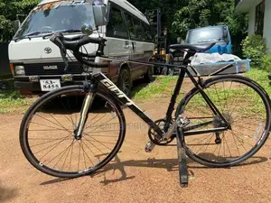 GIANT BICYCLE