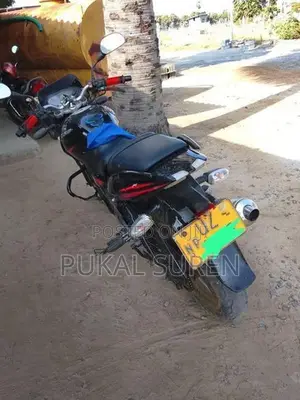 Bajaj Pulsar 180 2011