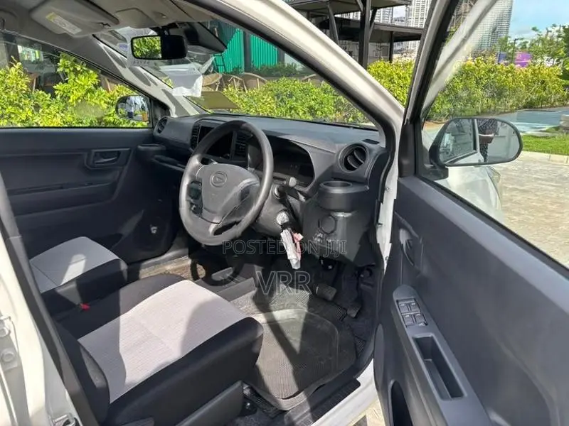 Daihatsu Mira SAFETY REAR WIPERCAM 2025