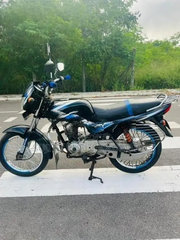Bajaj CT100 2015