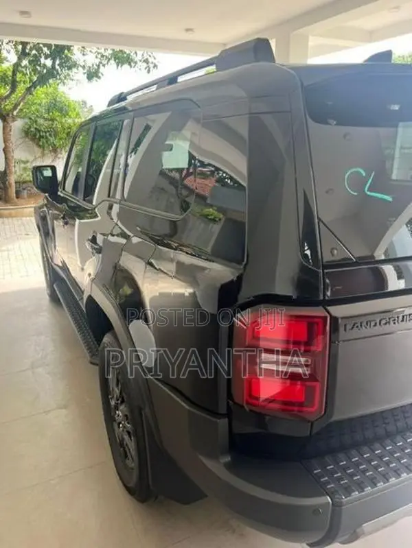 Toyota Land Cruiser Prado 250 VX 2025
