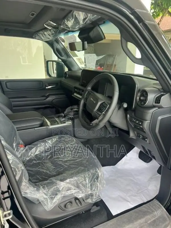 Toyota Land Cruiser Prado 250 VX 2025
