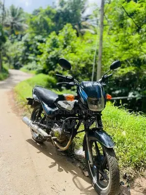 Bajaj CT100 2006