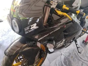 Honda CBR MC22 2010