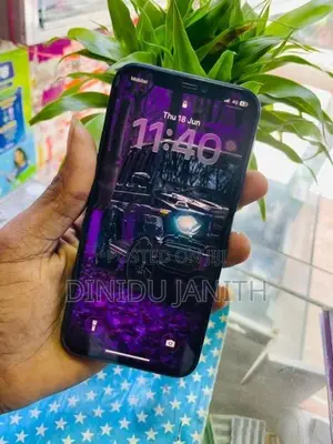 Apple iPhone 12 (Used)