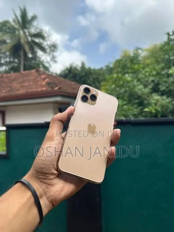 Apple iPhone 11 Pro (Used)