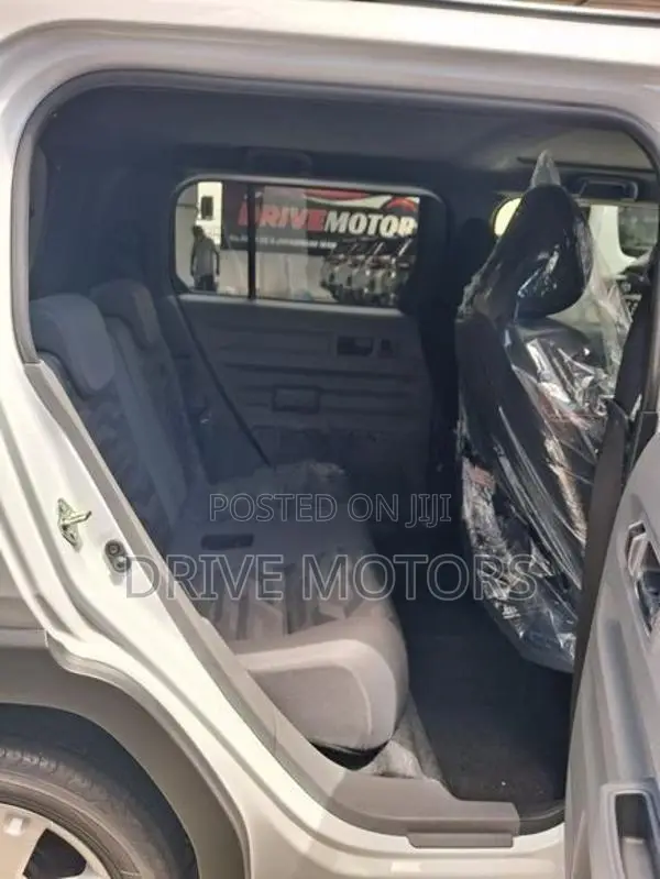 Daihatsu Taft G Venture 2025