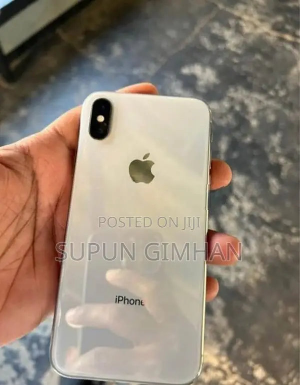 Apple iPhone X 64GB (Used)