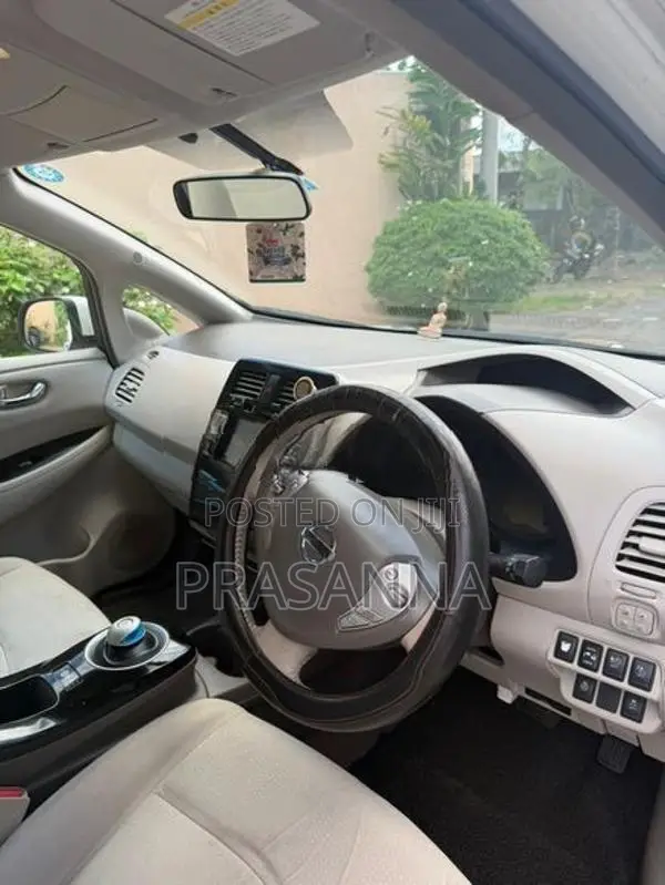 Nissan Leaf X grade Azeo 2013