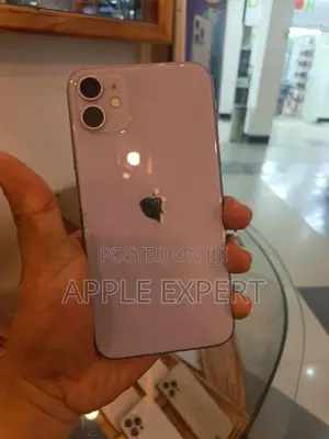 Apple iPhone 11 (Used)