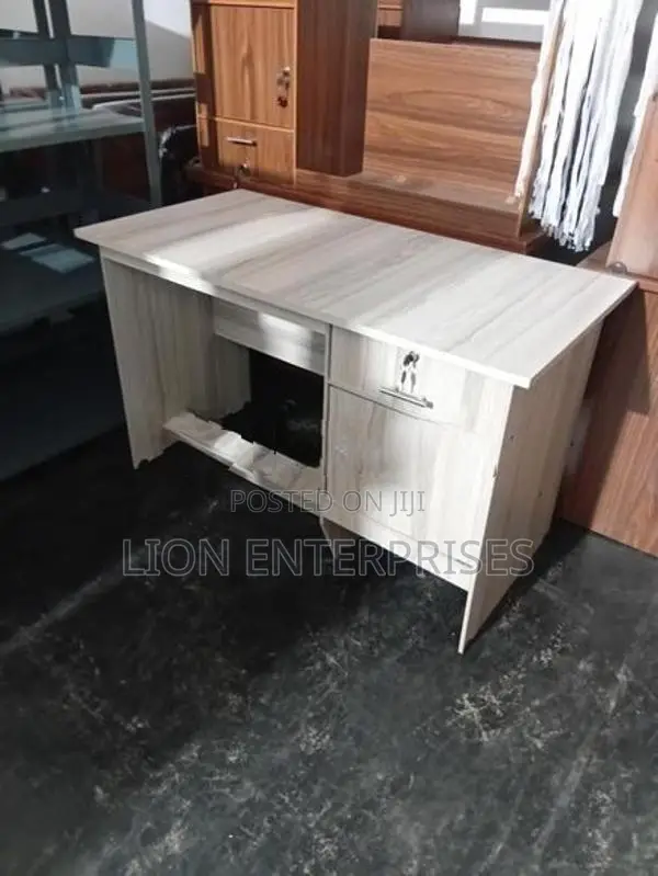 4ft Melamine Office Tables