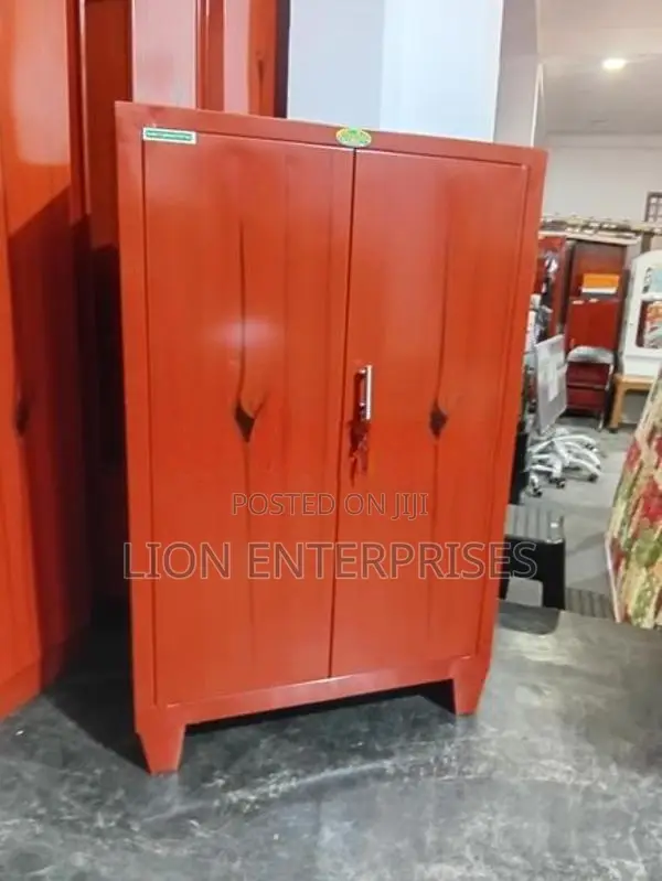 4×2.5 Ft Steel Half Cupboards