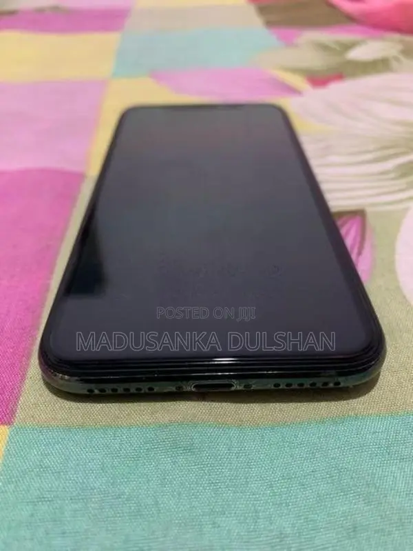 Apple iPhone X (Used)