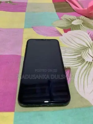 Apple iPhone X (Used)