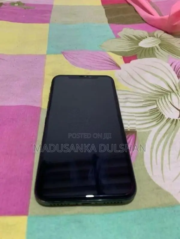 Apple iPhone X (Used)