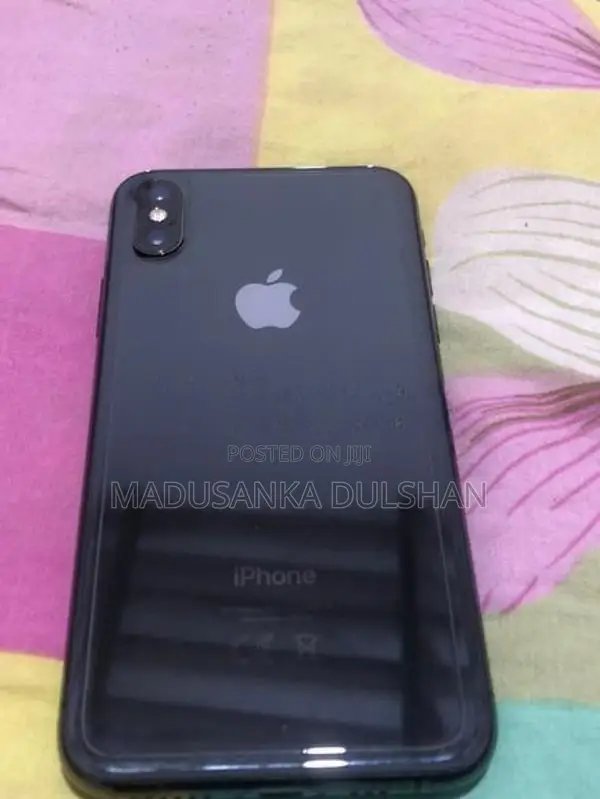 Apple iPhone X (Used)