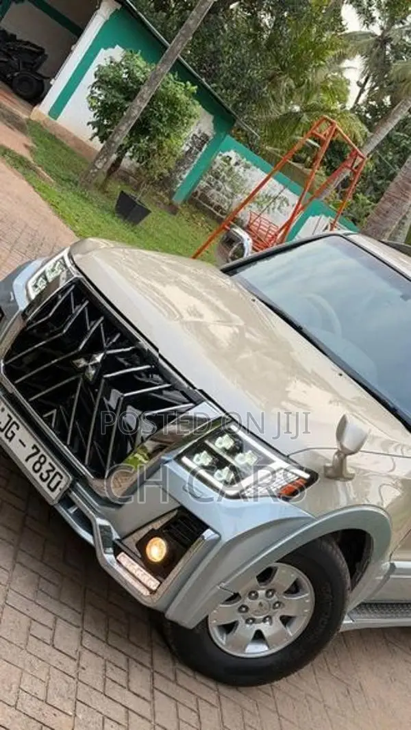 Mitsubishi Montero Mitshubishi 2003
