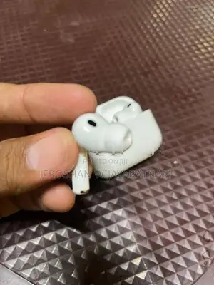 Apple AirPods Pro 3 (Used)
