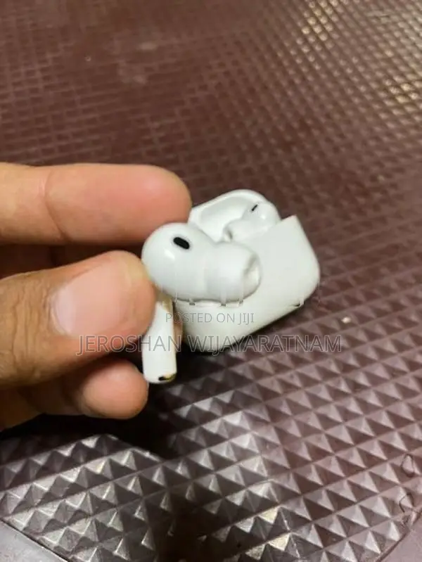 Apple AirPods Pro 3 (Used)