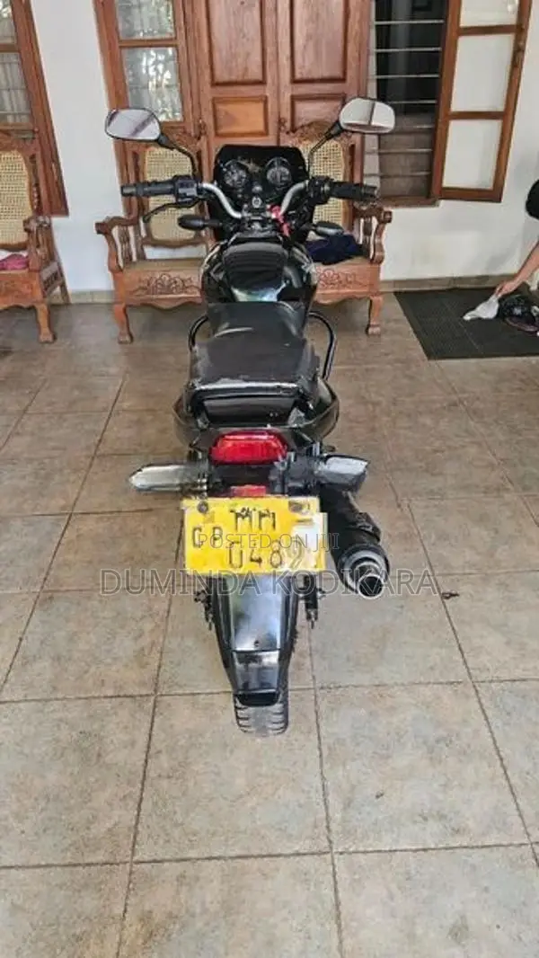 Bajaj Pulsar 150 2005