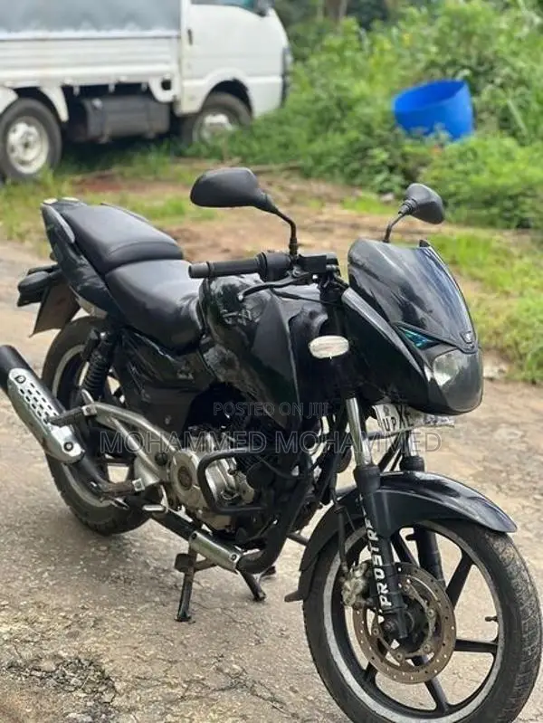 Bajaj Pulsar 180 2012