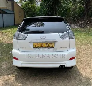 Toyota Harrier 2012