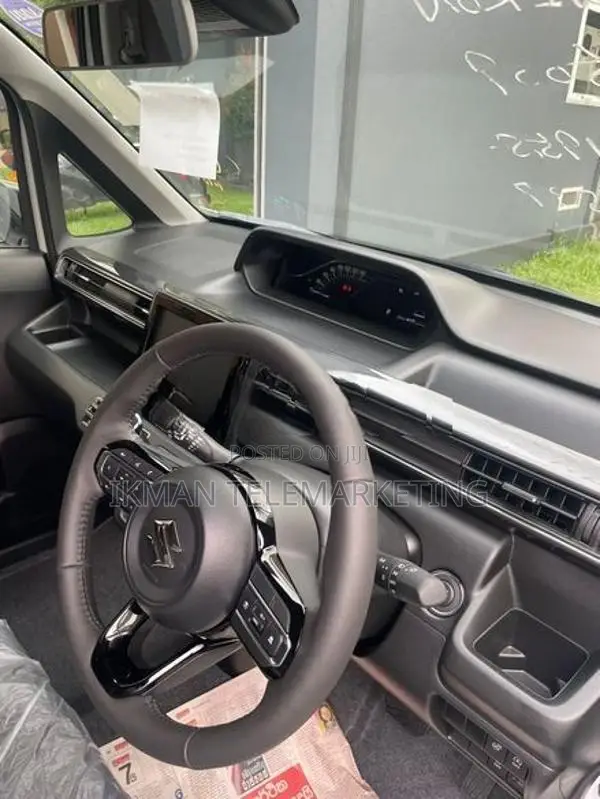 Suzuki Wagon R Custom ZX 2026