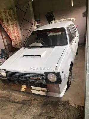 Nissan Sunny AD wagon 1984