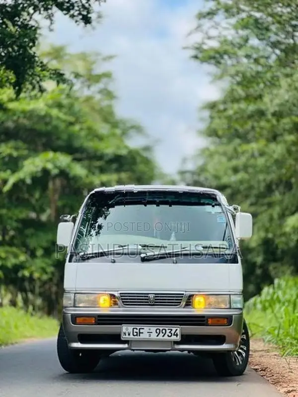 Nissan Caravan 1996
