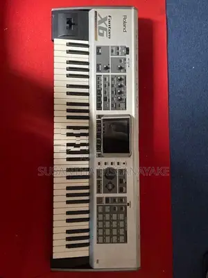 Roland Fantom X6 Keyboard