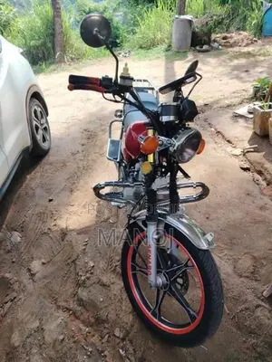 Suzuki GN 125 2023