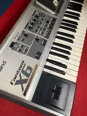Roland Fantom X6 Keyboard