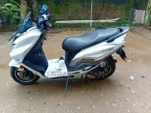 Suzuki Burgman 125 2019