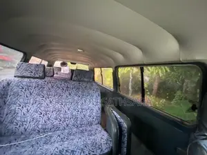 Nissan Caravan 1996