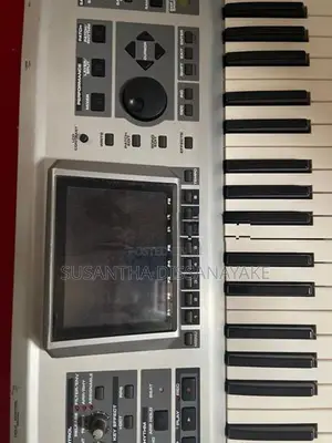 Roland Fantom X6 Keyboard