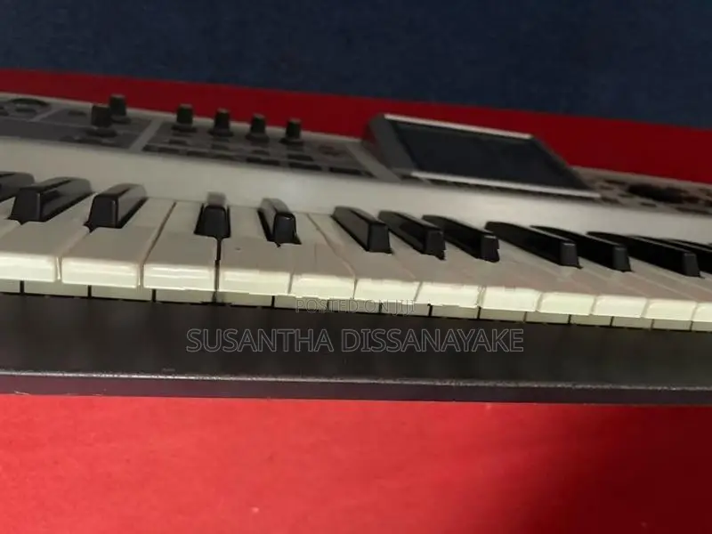 Roland Fantom X6 Keyboard